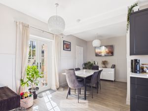 Photo 18- click for photo gallery